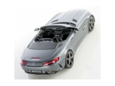 Модель Mercedes-AMG GT C, Roadster, Designo Selenite Grey Magno от Mercedes Модель Mercedes-AMG GT C, Roadster, Designo Selenite Grey Magno